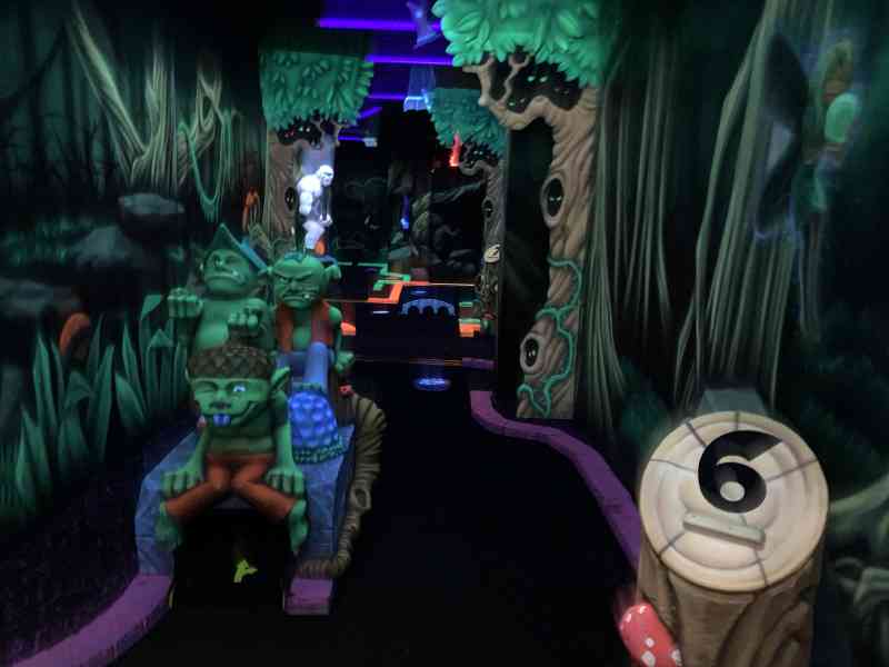 Mini-Golf in Edmonton